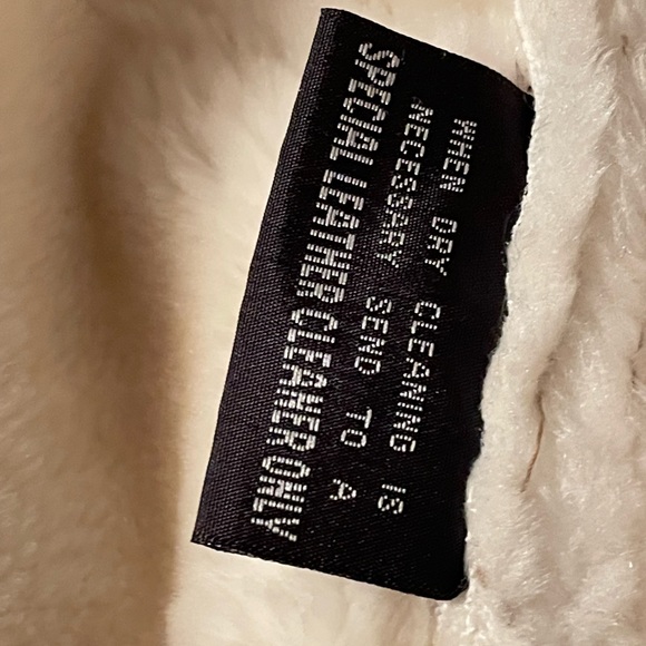 YELLOWSTONE Leather Ranch Coat - Picture 7 of 15